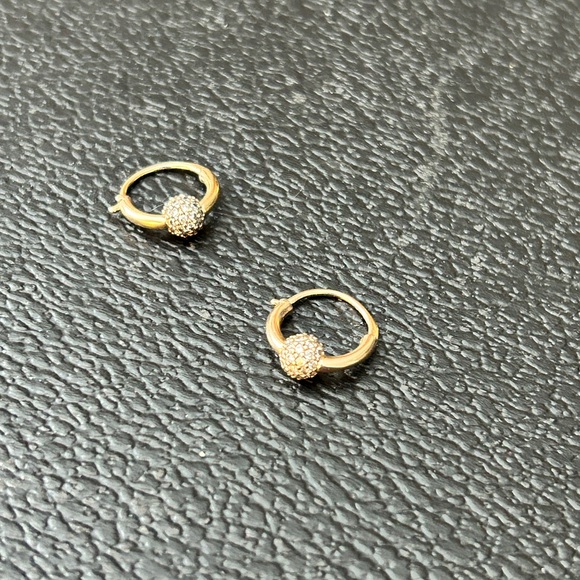 Elegant Gold Hoop Earring with Sparkling Ball - Picture 1 of 4